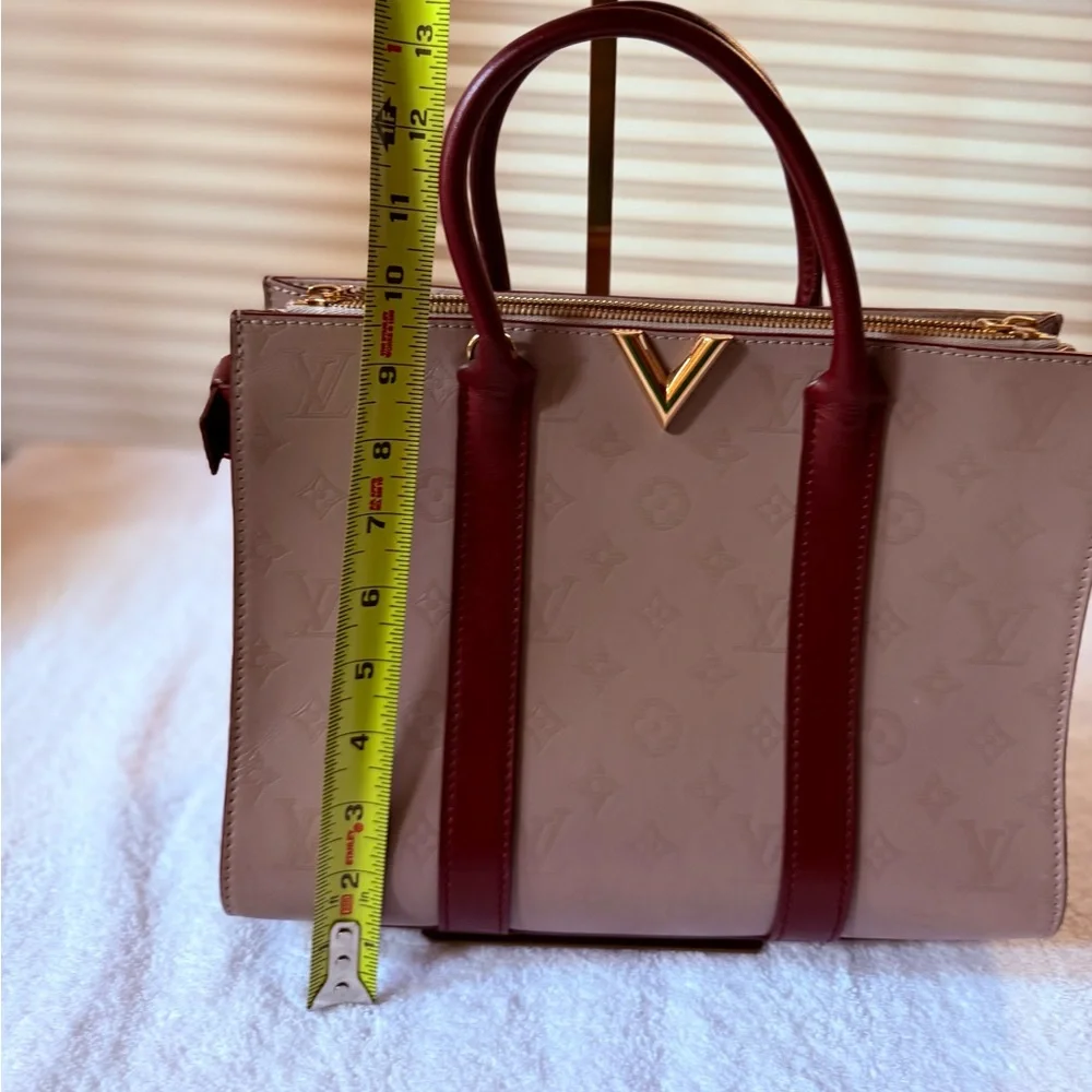 Louis Vuitton Monogram Cuir Plume Very Tote MM Mastic Raisin - Picture 9 of 12